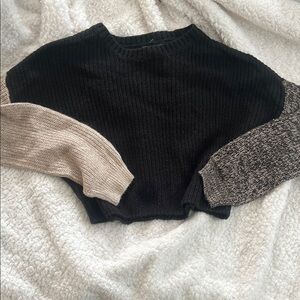 Colorblock Women's Sweater - Black, Cream, Gray